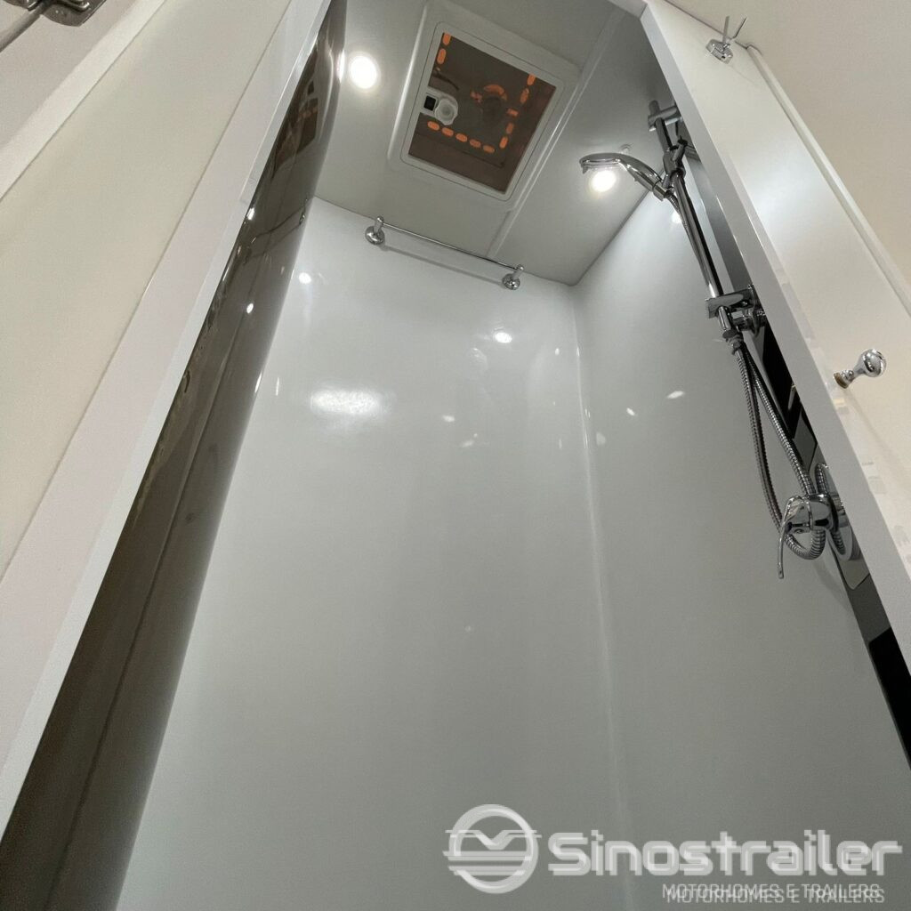 95b35a04-bd3b-47db-b636-a5a24e195c06