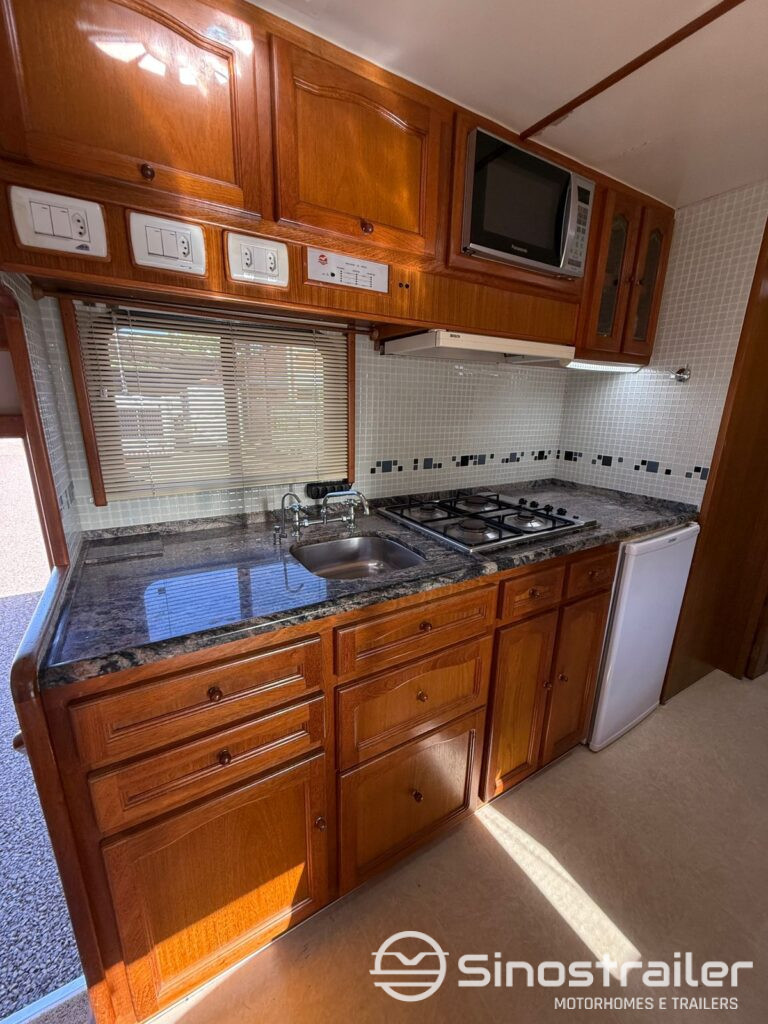 WhatsApp Image 2025-12-10 at 15.42.43