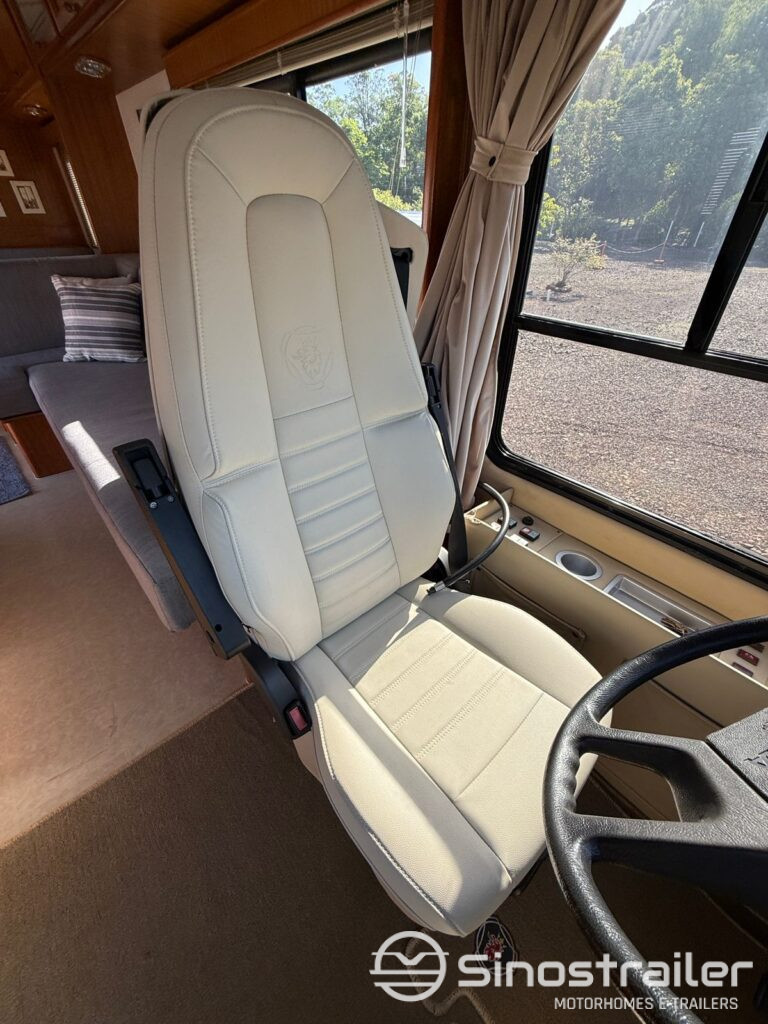 WhatsApp Image 2025-12-10 at 15.42.44 (1)