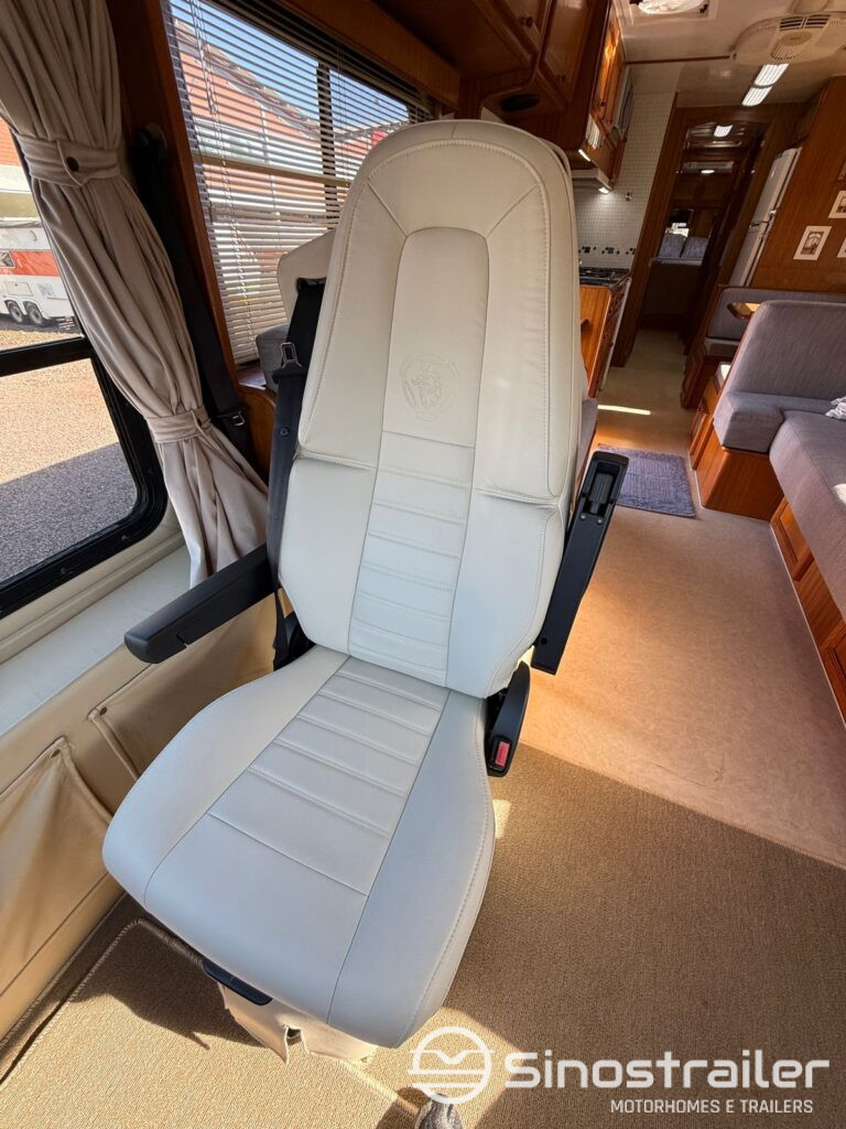 WhatsApp Image 2025-12-10 at 15.42.44 (2)