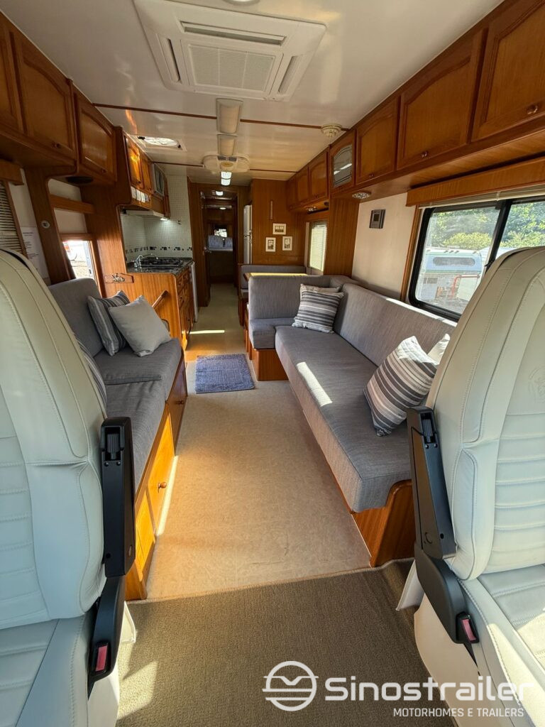 WhatsApp Image 2025-12-10 at 15.42.44