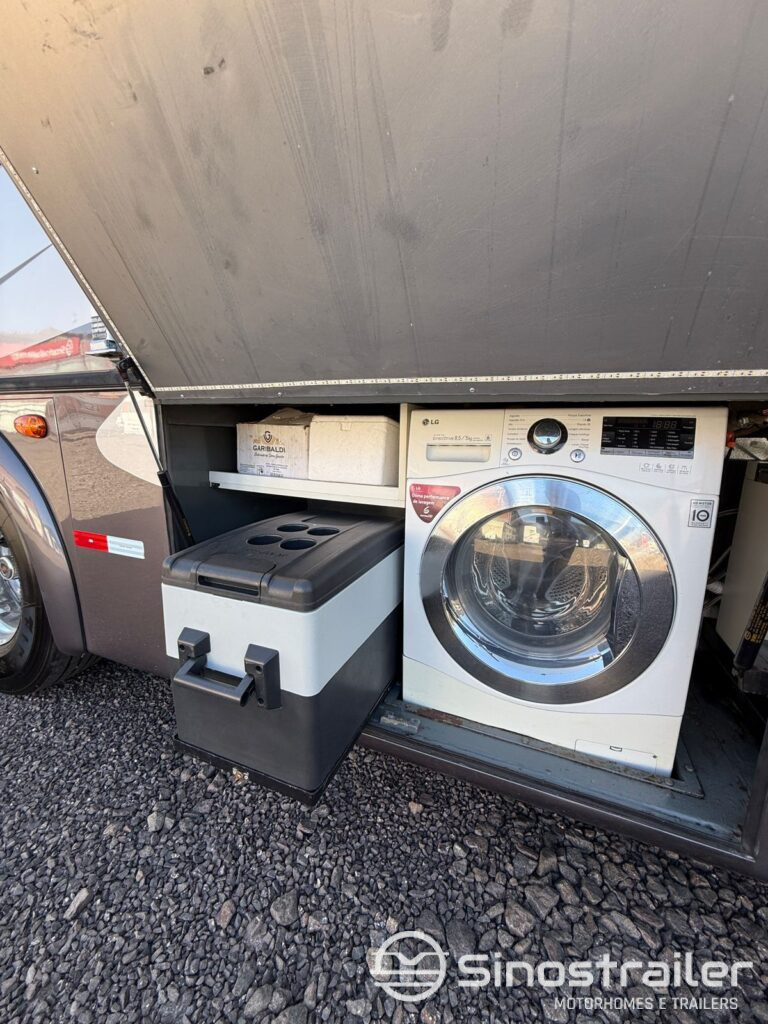 WhatsApp Image 2025-12-10 at 15.42.46 (1)